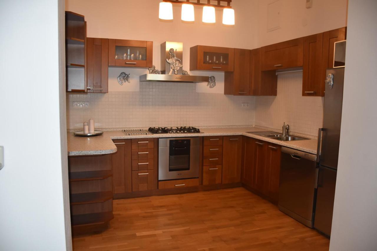 Lovecky Apartman Na Namesti Ve Frenstate Pod Radhostem Frenštát pod Radhoštěm المظهر الخارجي الصورة